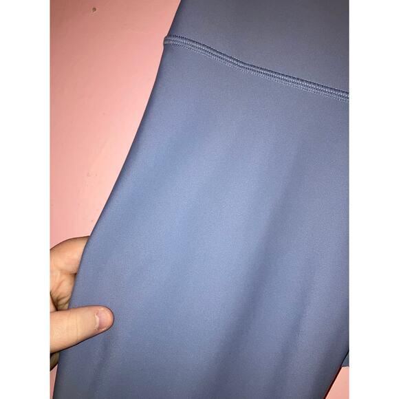 Old Navy light blue athletic leggings size medium - Picture 2 of 5